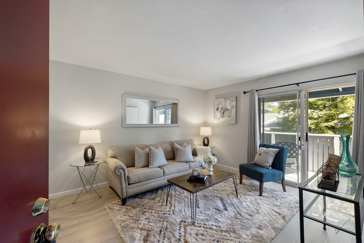Property Photo: 415 Piccadilly Place 14 CA 94066