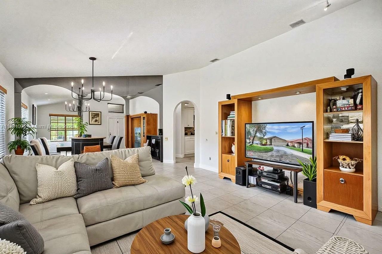 Property Photo: 11410 SW 20th St FL 33025