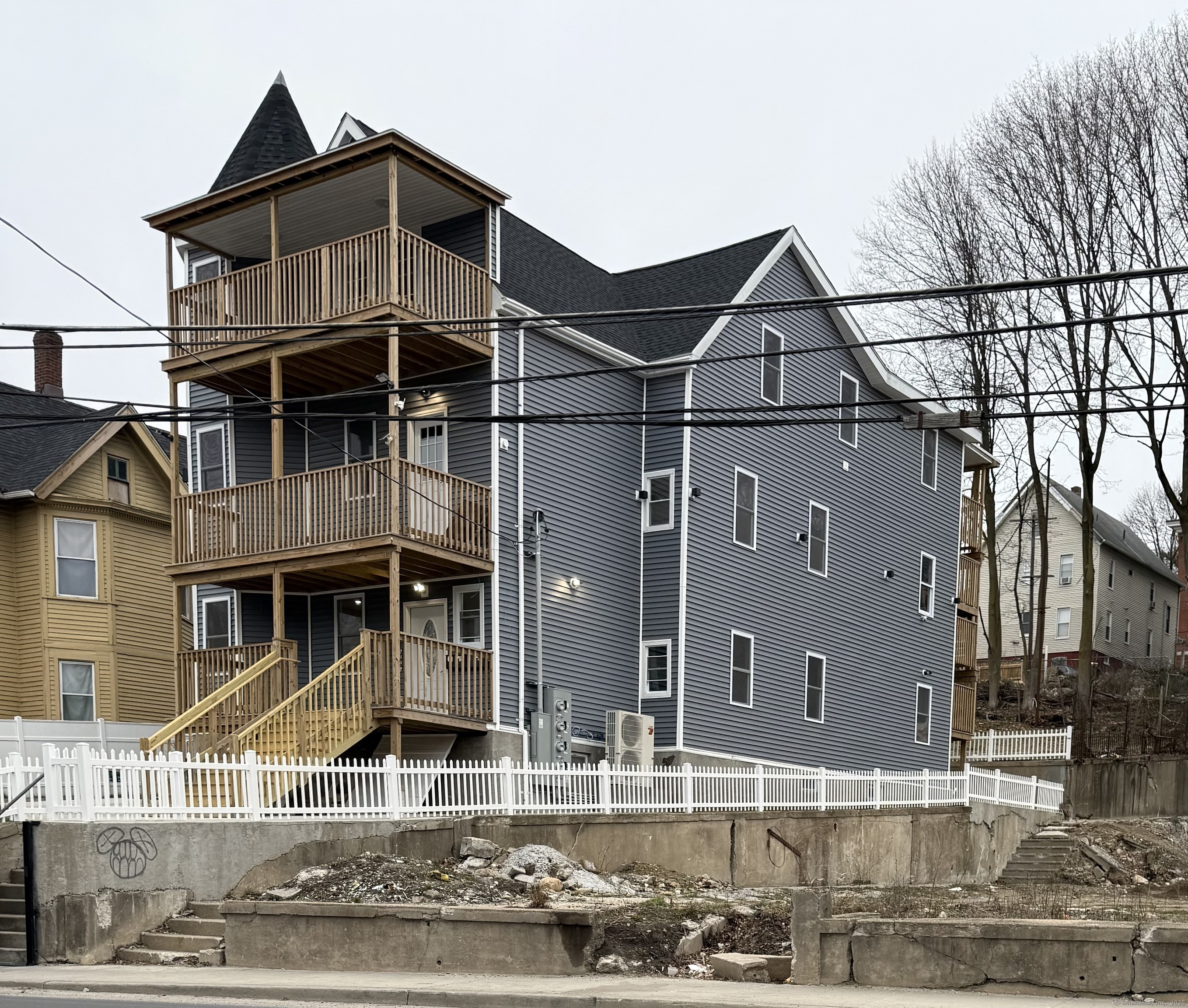 975 North Main Street  Waterbury CT 06704 photo