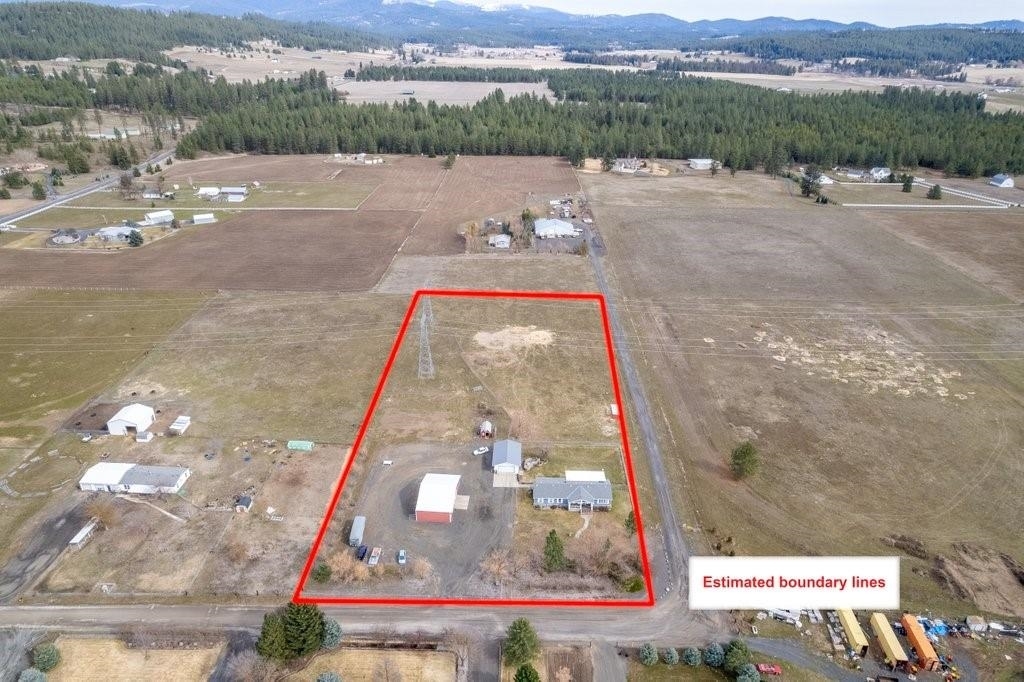 Property Photo: 21908 N Chronicle Ln WA 99003