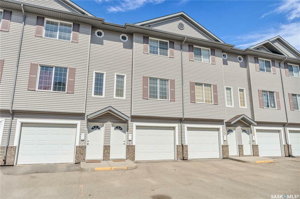 Property Photo: 3760 Cormorant Drive E SK S4N 7R8