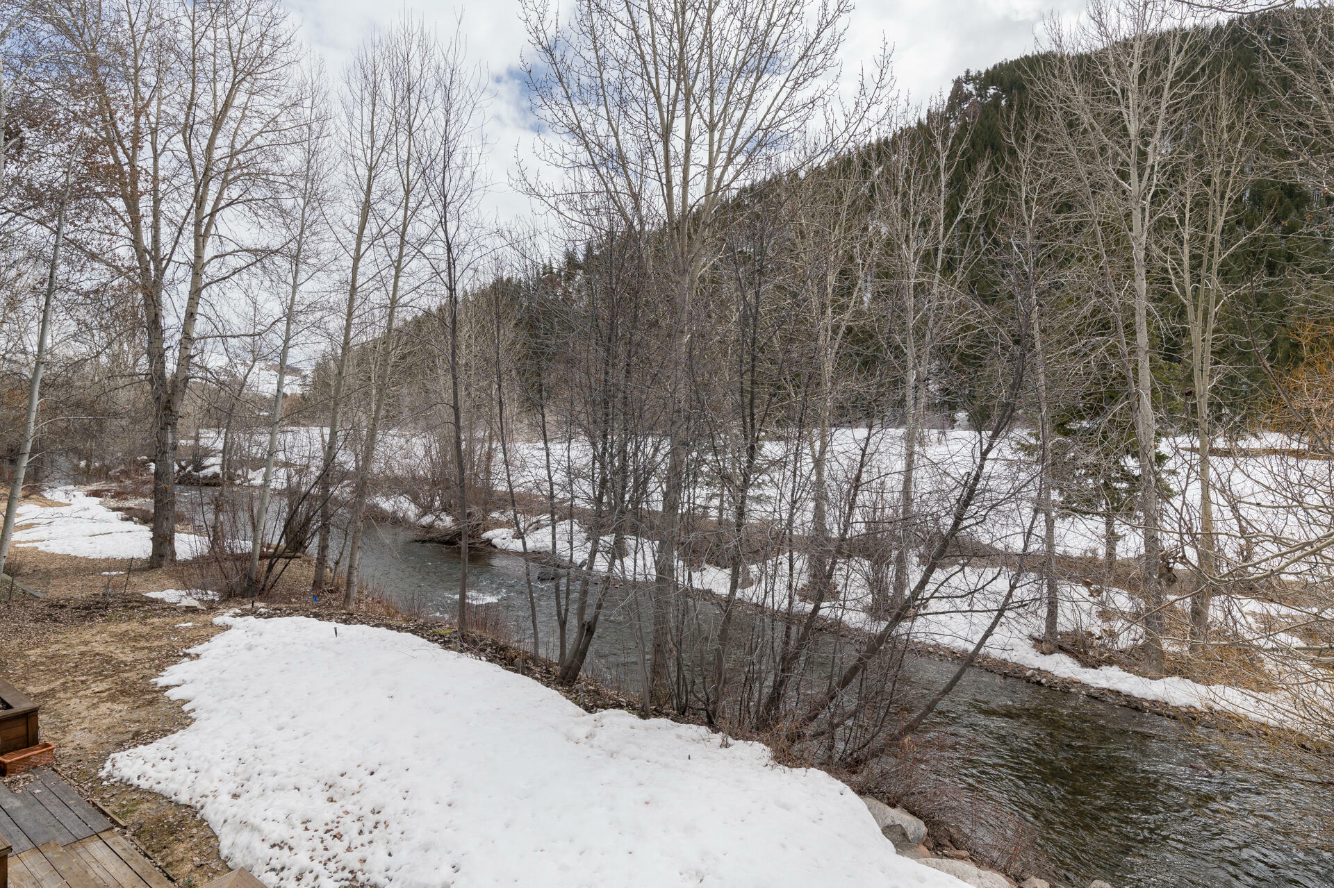 Property Photo: 271 Bald Mountain Rd B ID 83340