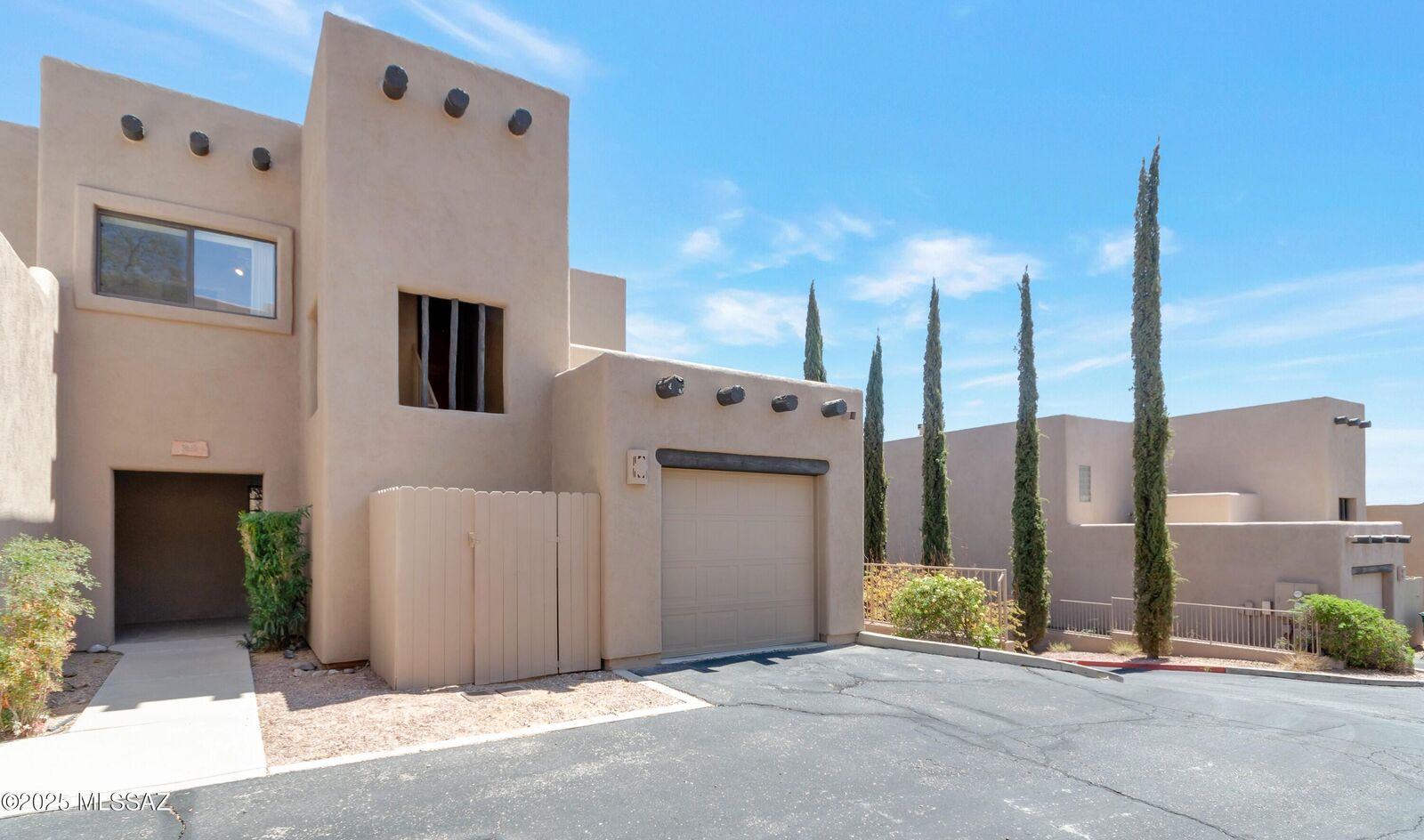 Property Photo:  3020 W Trevi Place 200  AZ 85741 