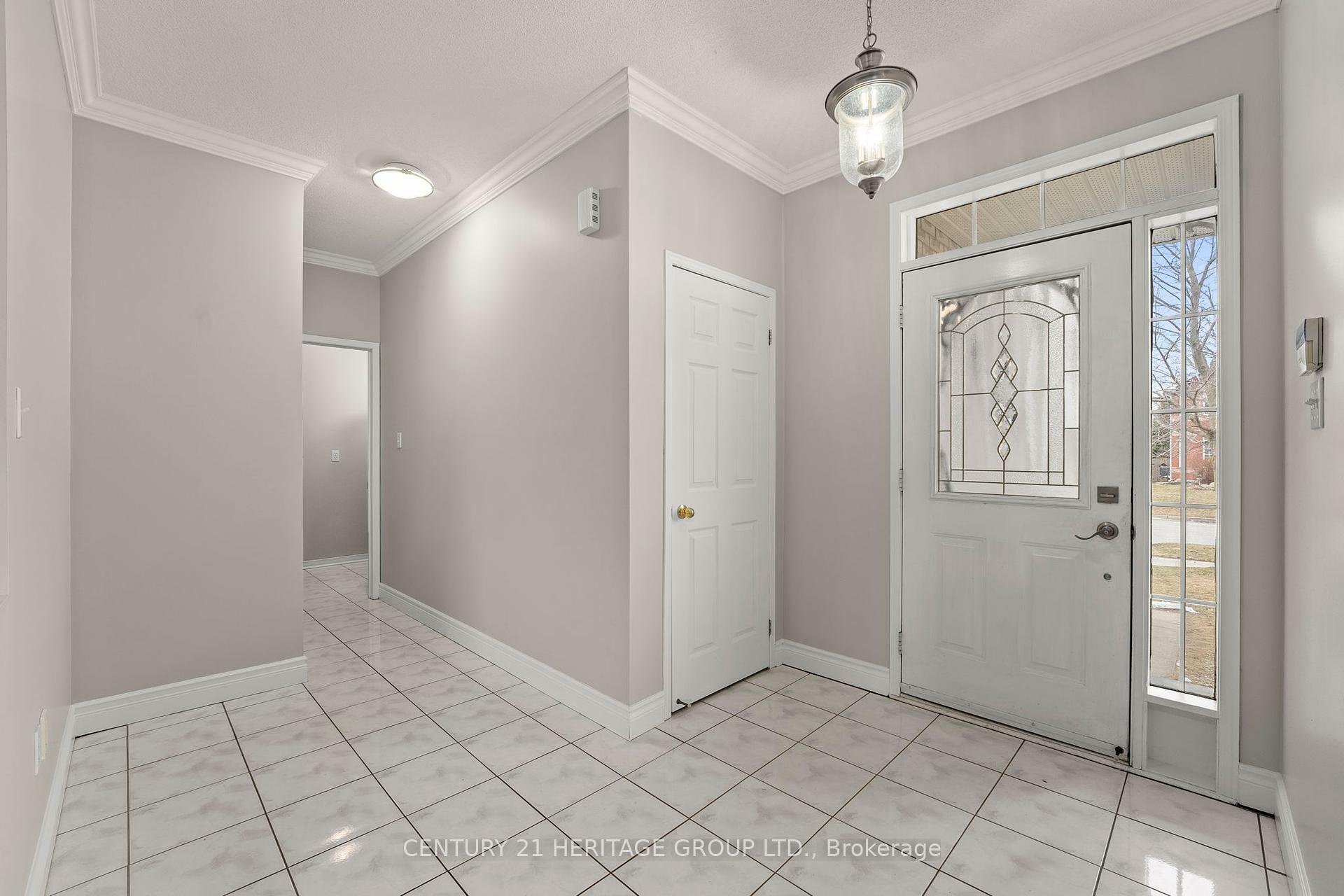Photo de la propriété: 1901 Emerald Court ON L9S 2A4