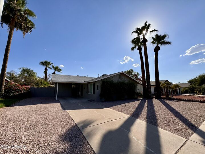 Property Photo:  1869 E Geneva Drive  AZ 85282