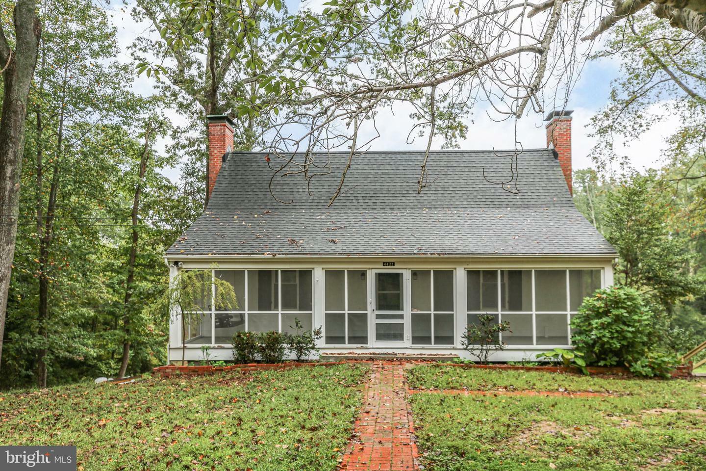 Property Photo: 6122 Leedstown Road VA 22443