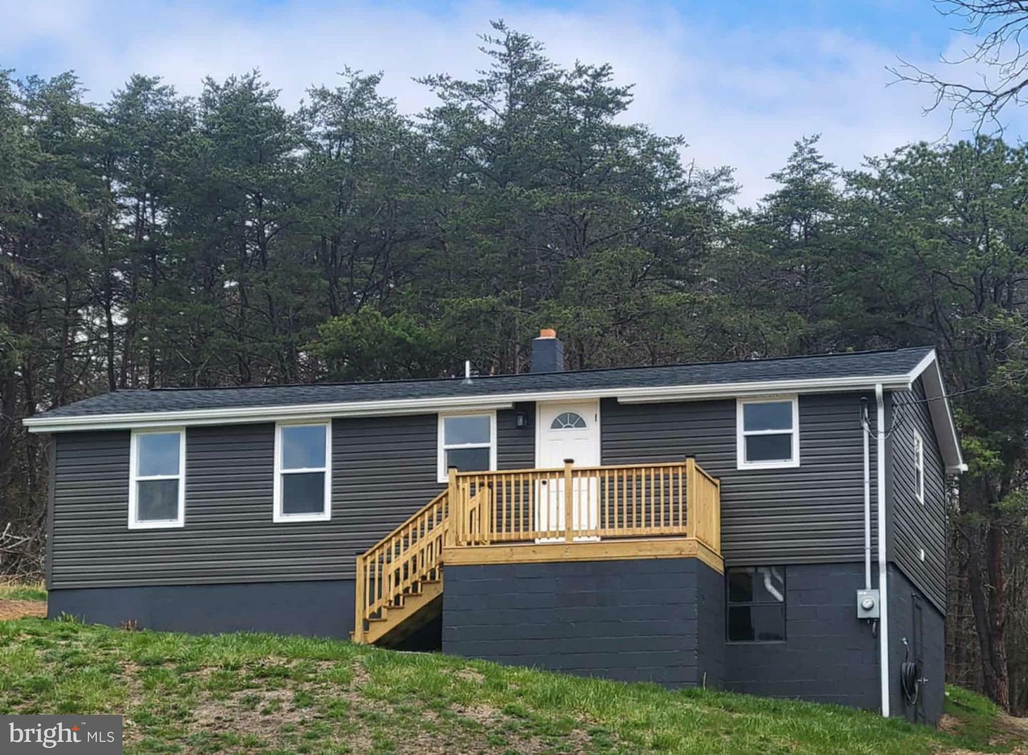 Property Photo: 20484 Northwestern Pike WV 26761