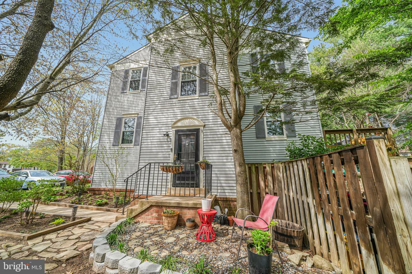 Property Photo: 6151 Green Hollow Court VA 22152