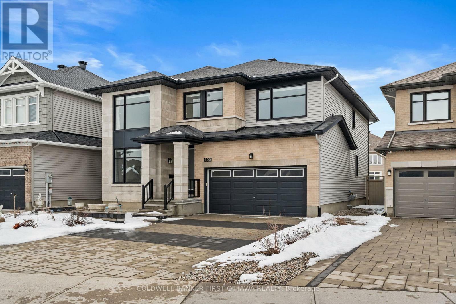 Property Photo: 609 Summerhill Street ON K4M 0C2