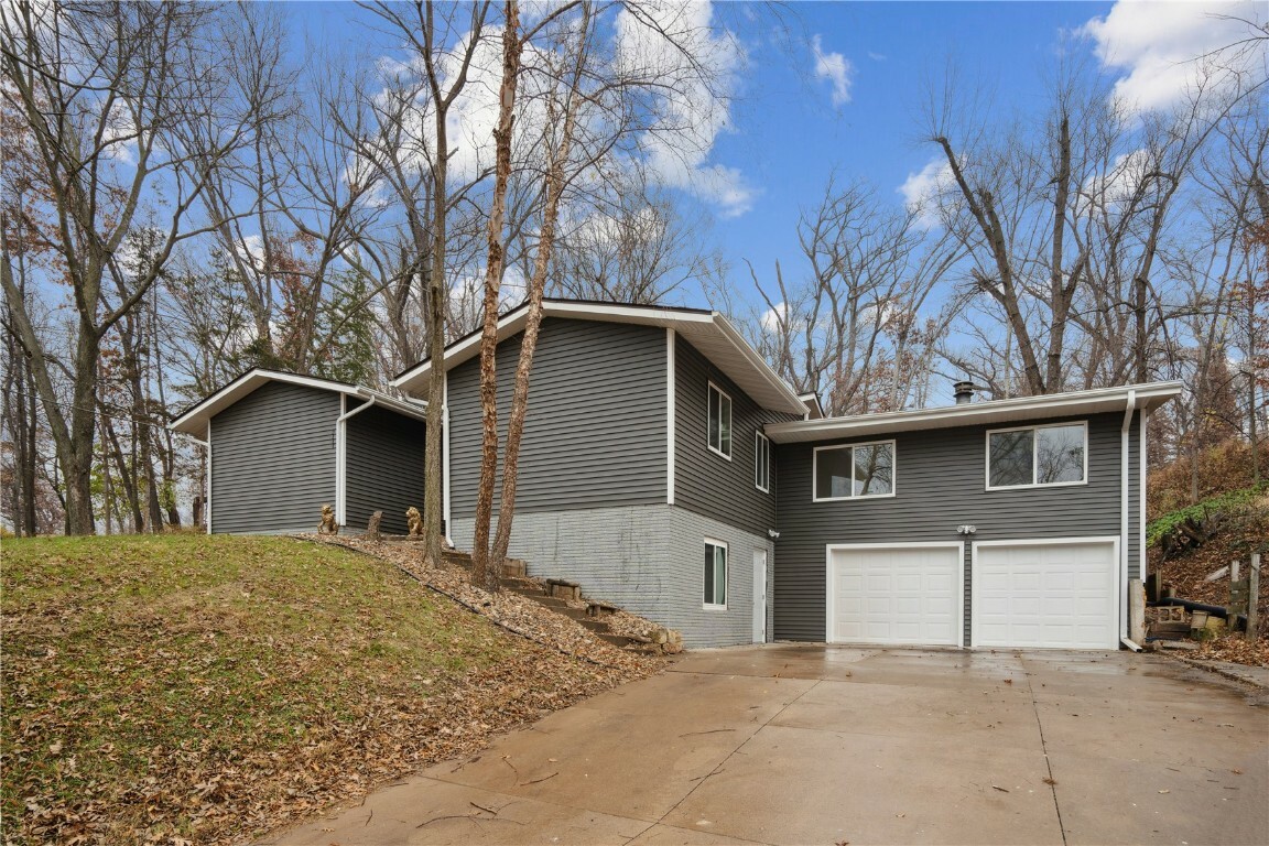 Property Photo: 3111 Carroll Drive SE IA 52403