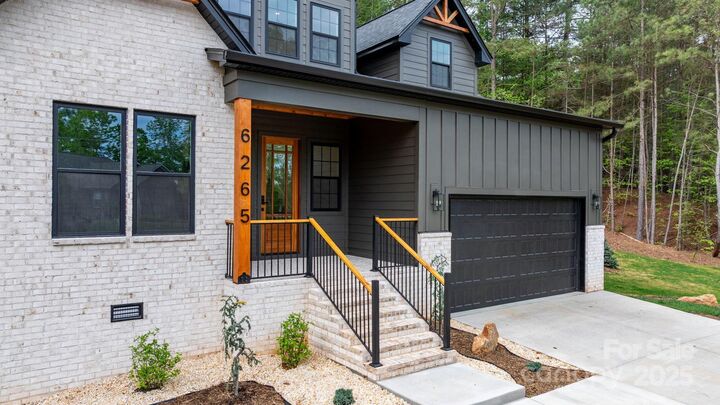 Property Photo: 6265 Riviera Run Estates Drive NC 28601