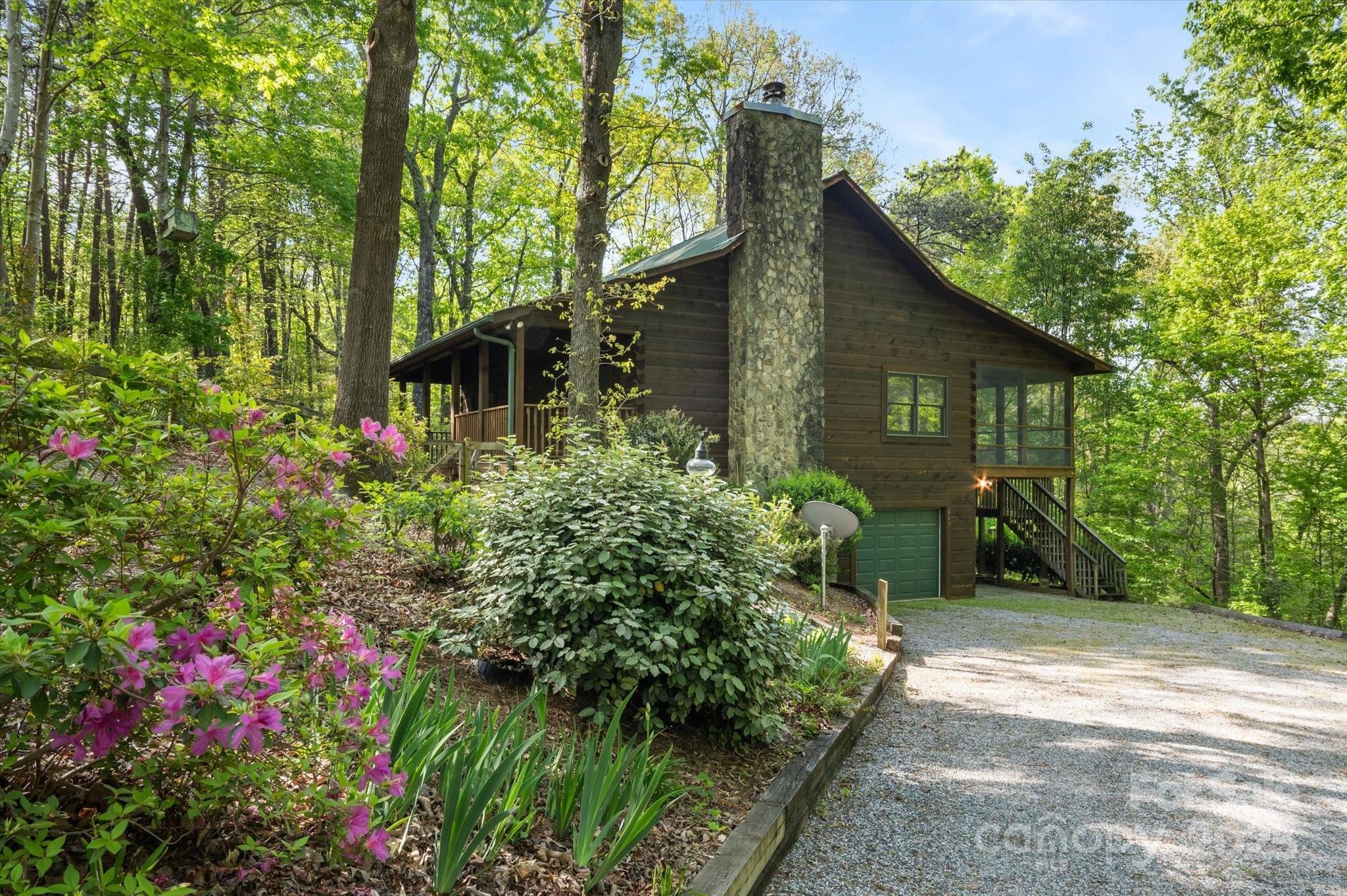 Property Photo:  447 Cherokee Circle  NC 28782 