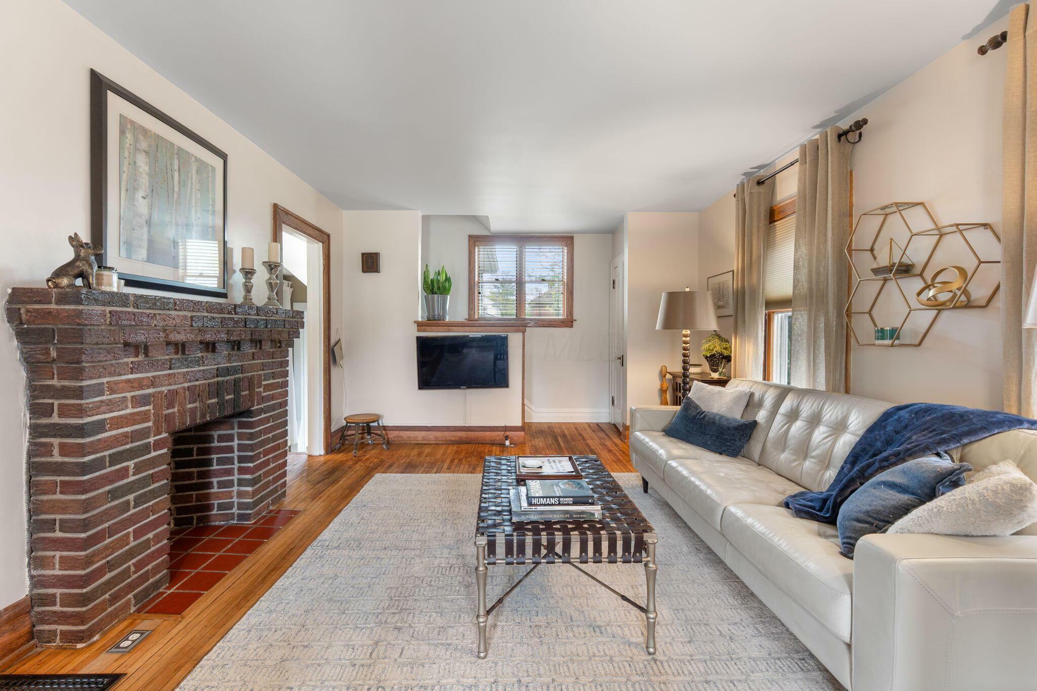 Property Photo: 1353 Haines Avenue OH 43212