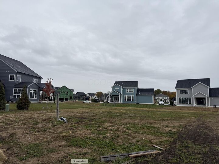 Property Photo:  7872 Sparrow Run Drive  OH 43064