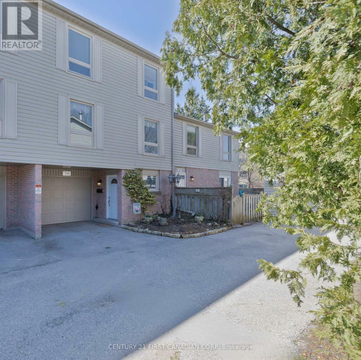 Property Photo: 245 Everglade Crescent ON N6H 4M7