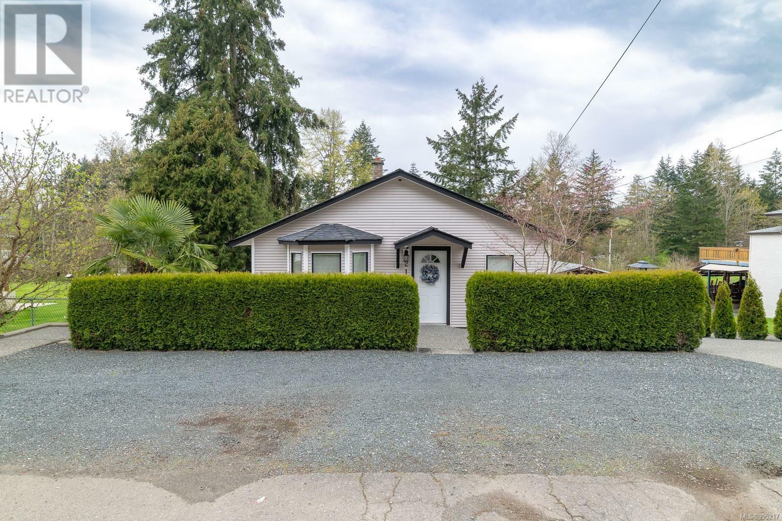 Property Photo: 2139 Minto Avenue BC V9X 1R7