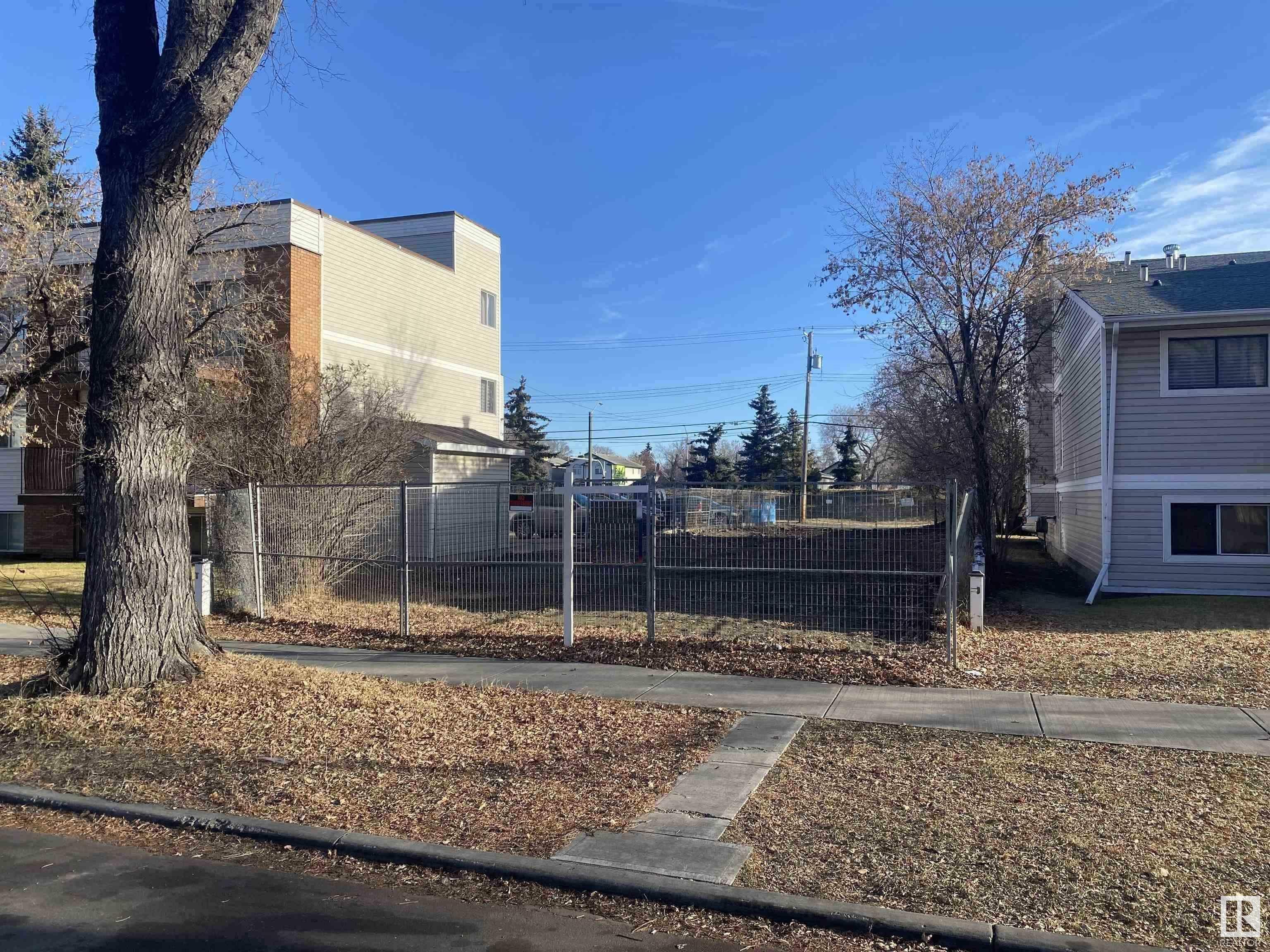 Property Photo: 11939 101 Street NW AB T5G 2B8