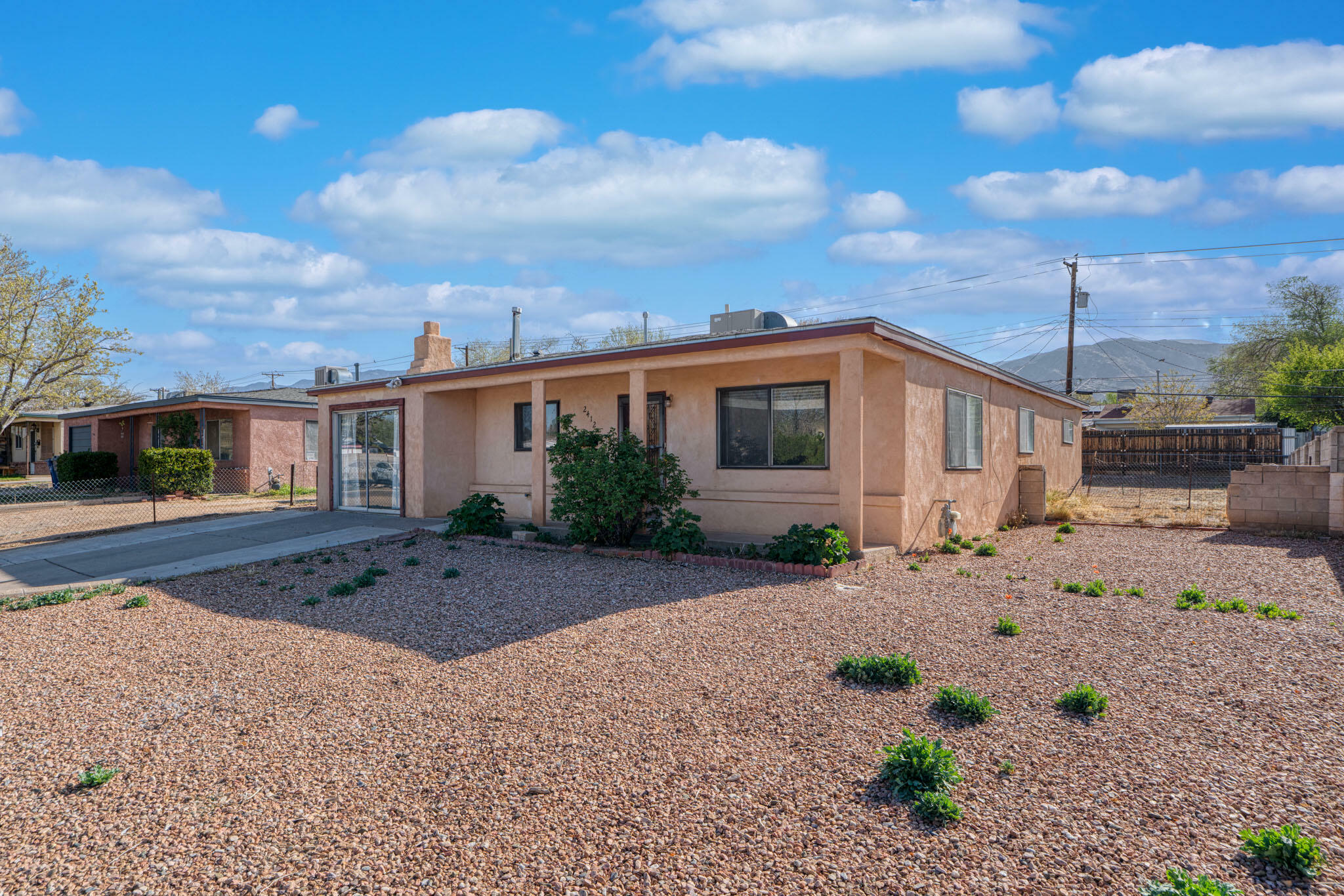 Property Photo: 2412 Morris Street NE NM 87112