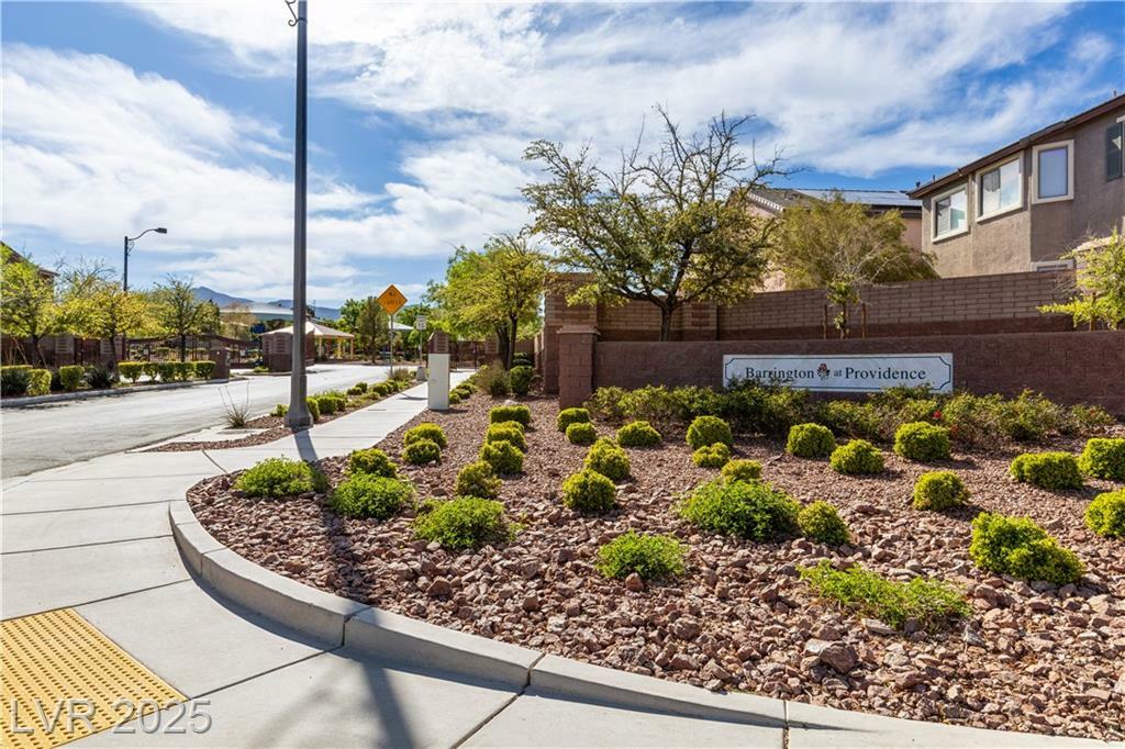 Property Photo: 7237 Puddle Duck Street NV 89166