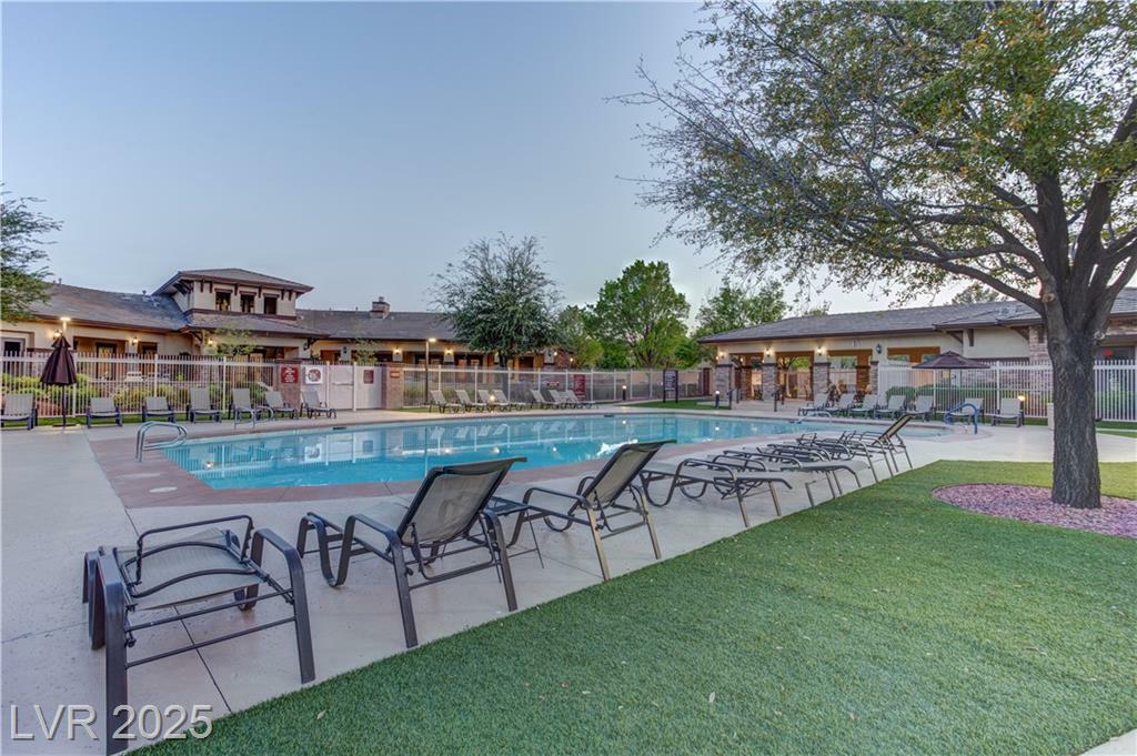 Property Photo: 10422 Prairie Mountain Avenue NV 89166