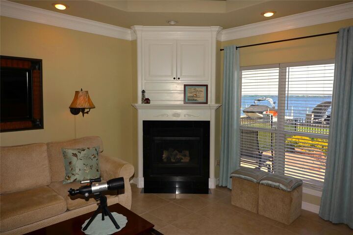 Property Photo: 17 Regency Point TX 77356