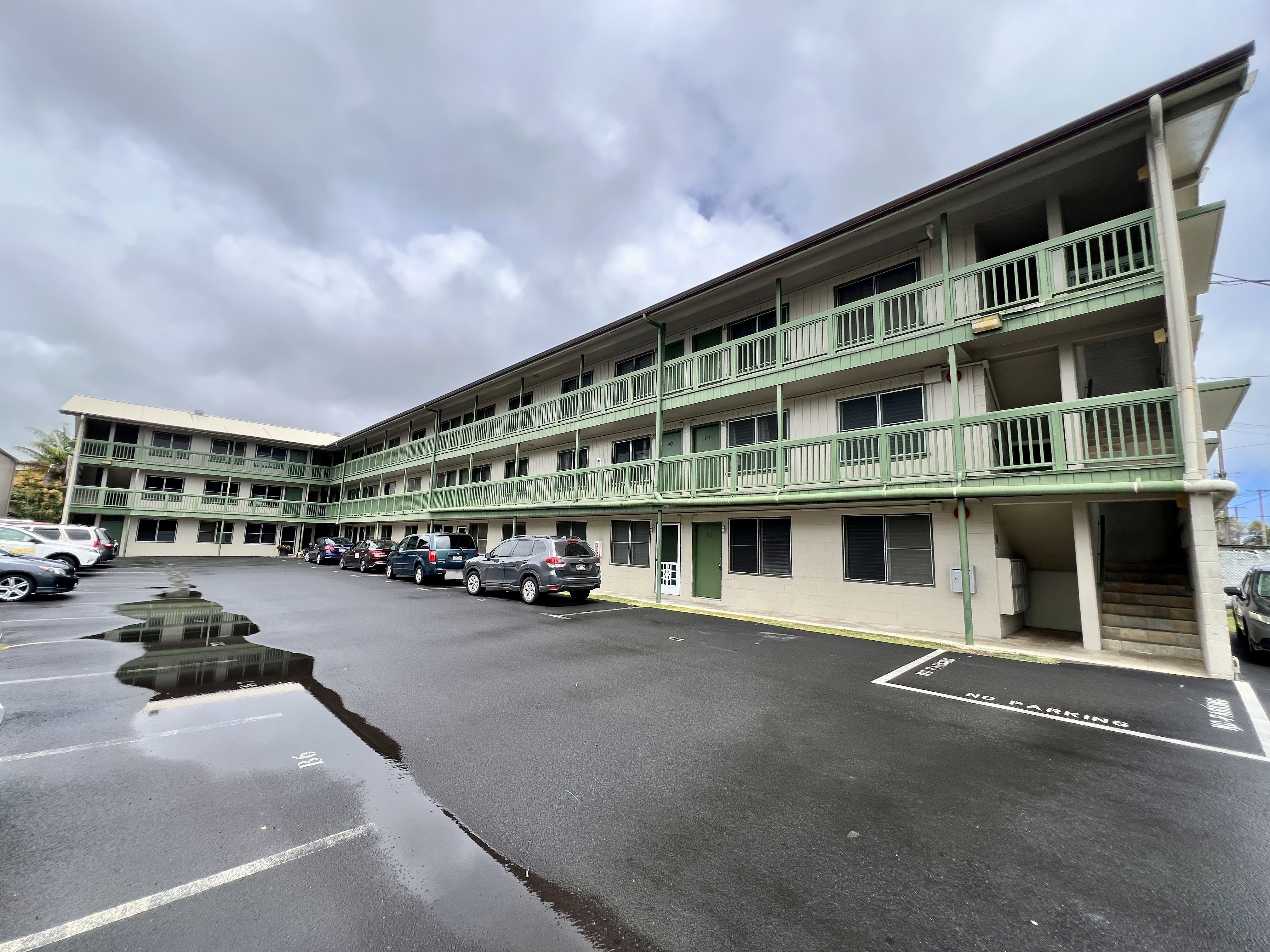 Property Photo: 464 Kalanikoa St 102 HI 96720