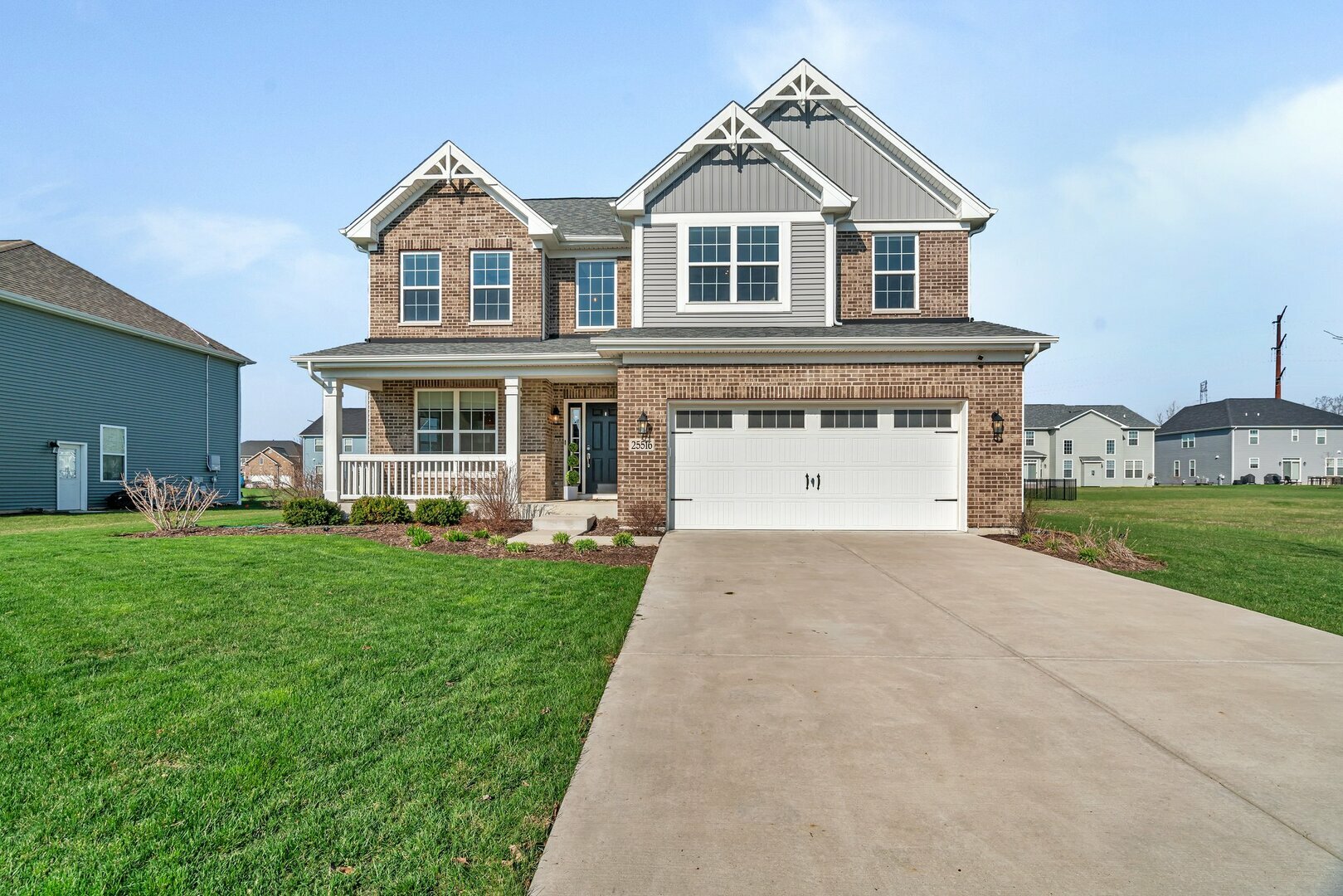 Property Photo: 25516 Prairiewood Lane IL 60404