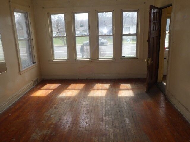 Property Photo: 620 W 111th Street IL 60628