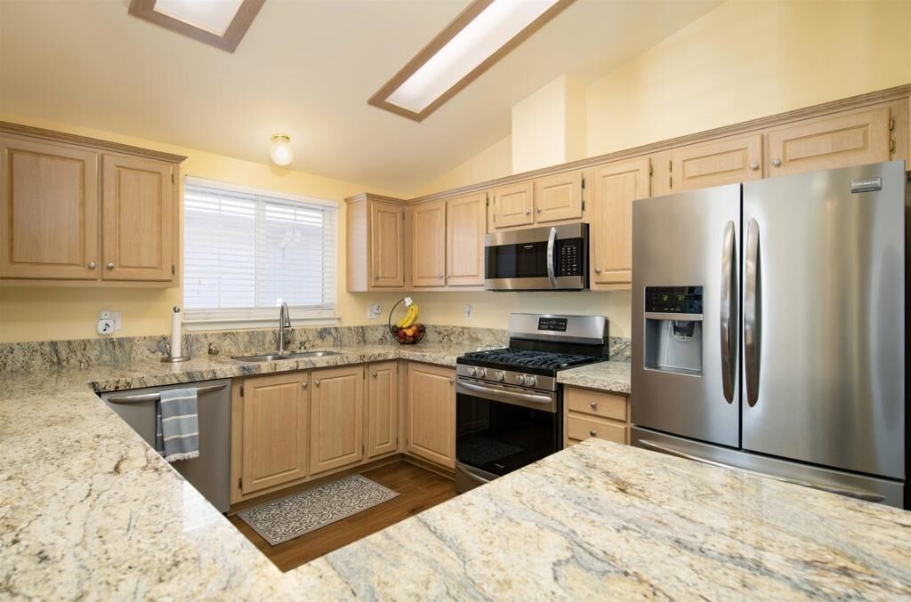 Property Photo: 27250 Murrieta Rd Spc 214 CA 92586