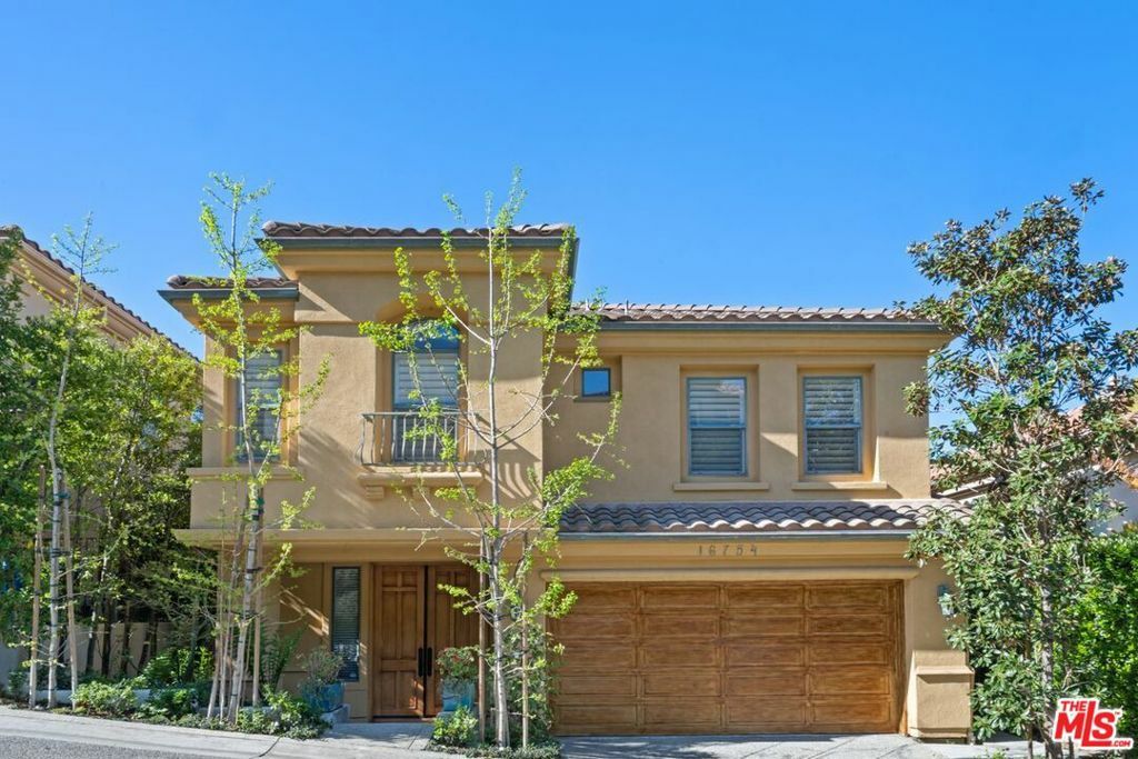 Property Photo: 16754 Calle De Catalina CA 90272