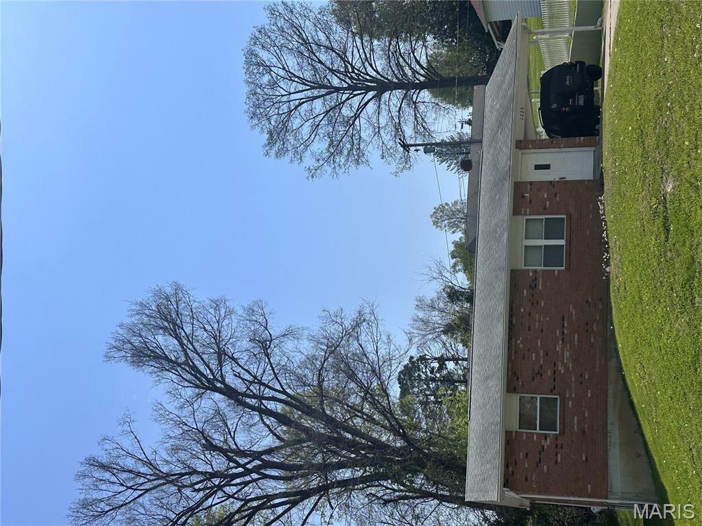 Property Photo:  1226 N West End Boulevard  MO 63701 