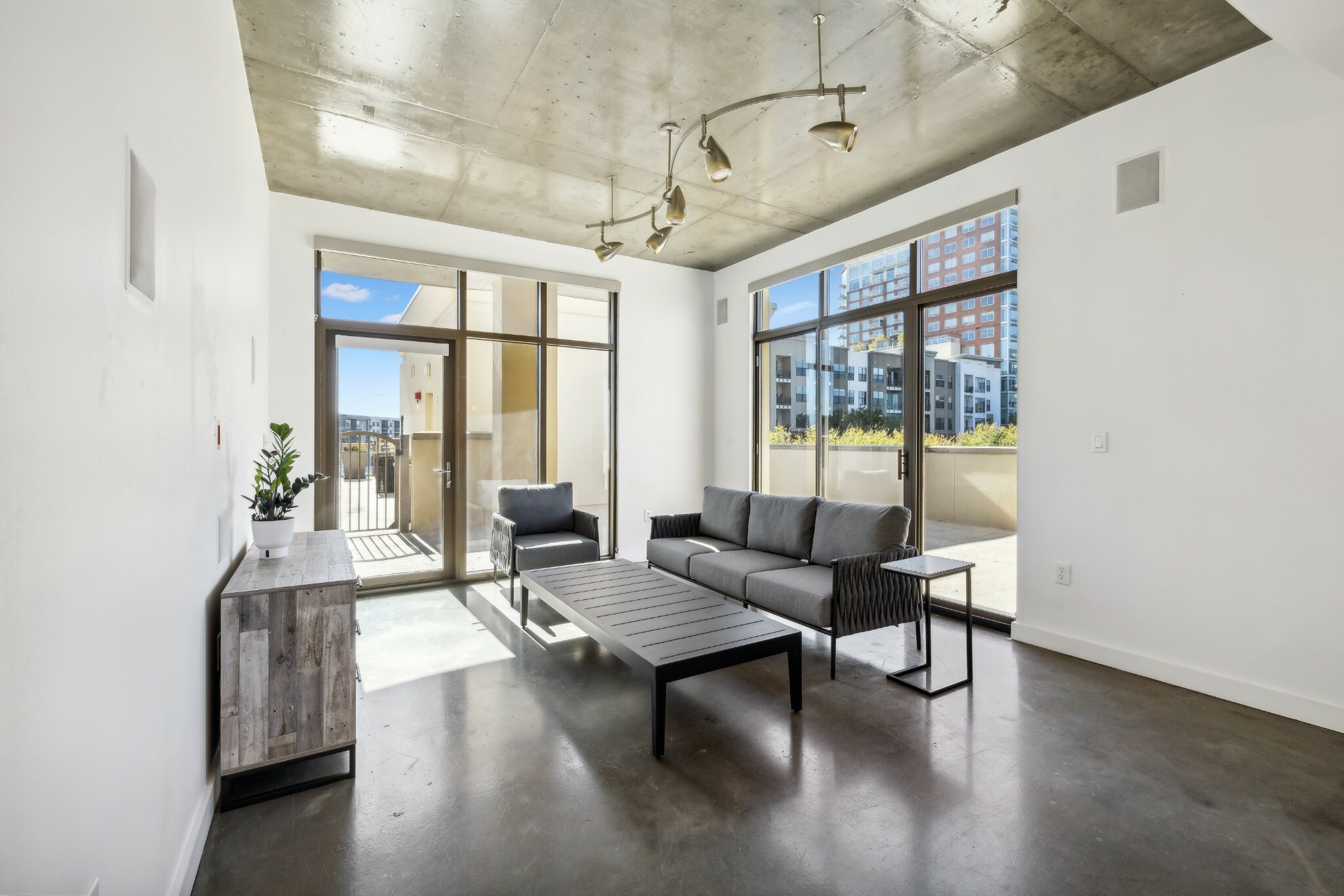 Property Photo: 1510 Demonbreun St 511 TN 37203