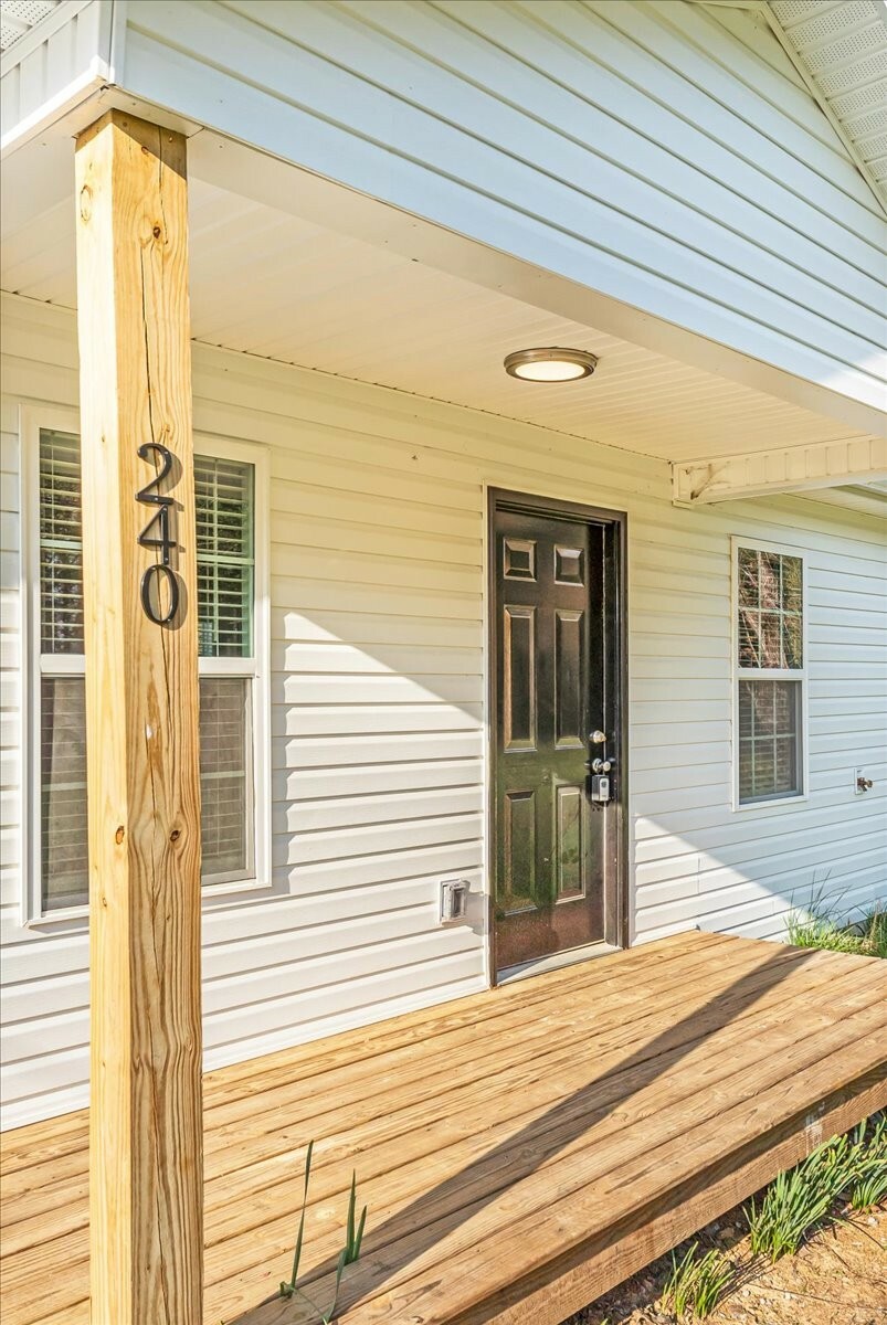 Property Photo: 240 W 1st St TN 37342