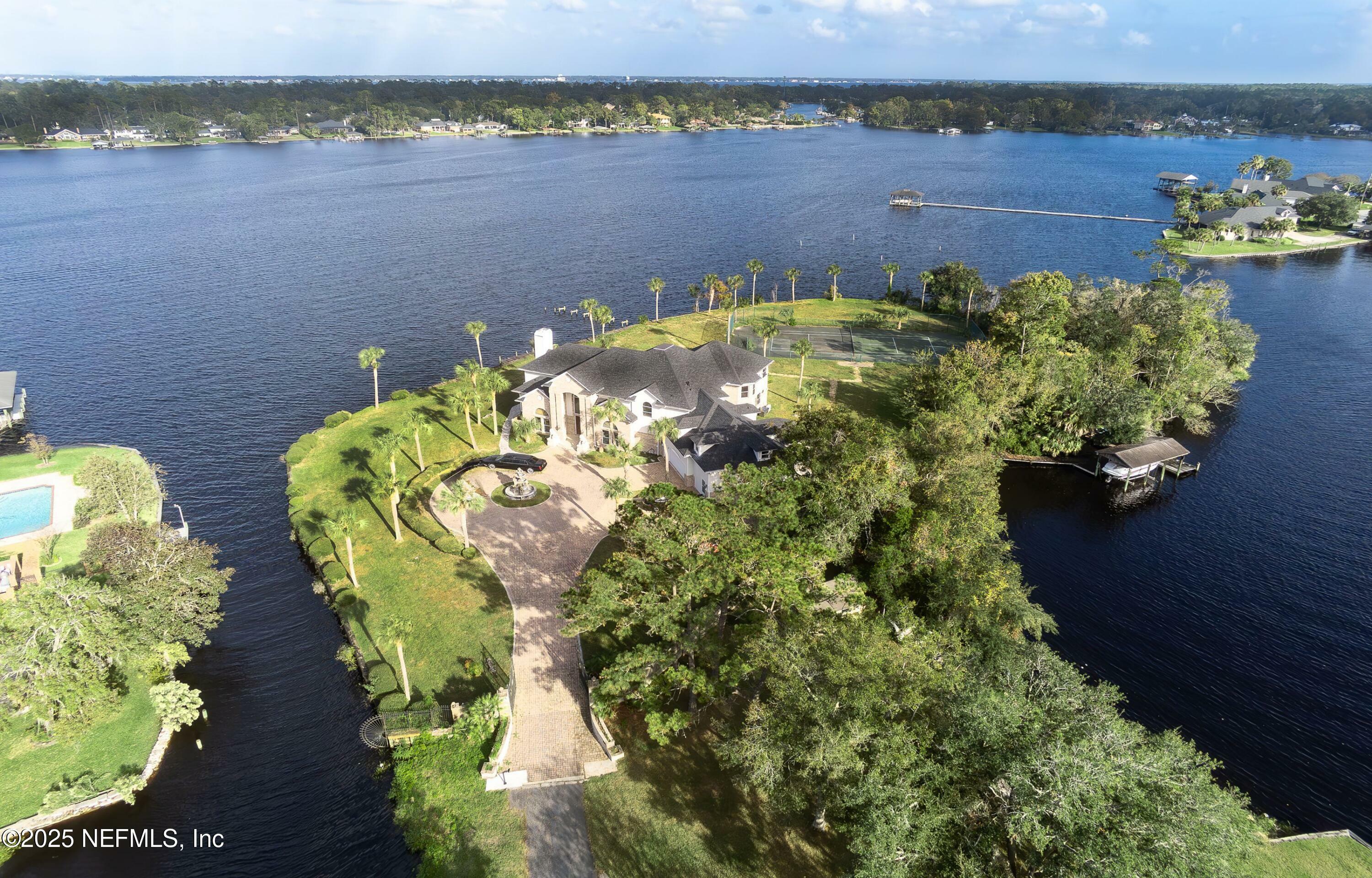 Property Photo: 5115 Ortega Farms Boulevard FL 32210