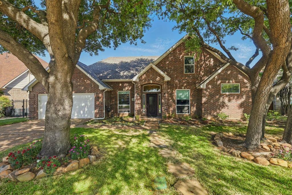 Property Photo: 1421 Swallow Circle TX 75077