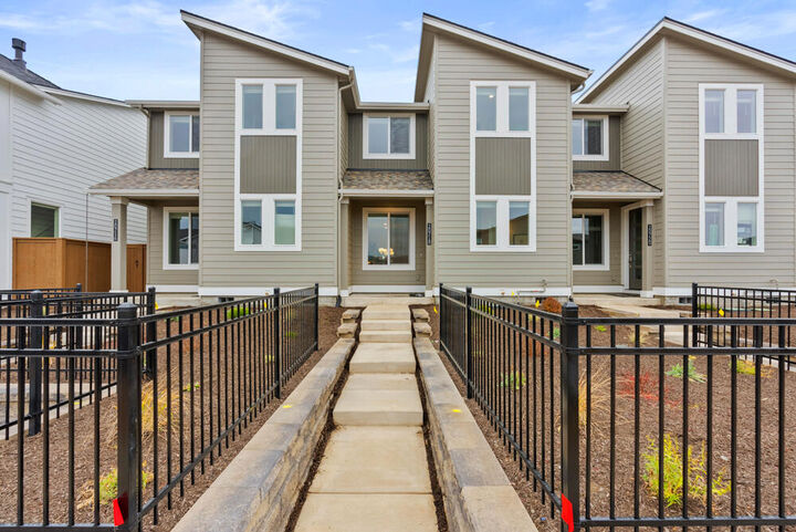 Property Photo:  20718 SE Scout Place  OR 97702 