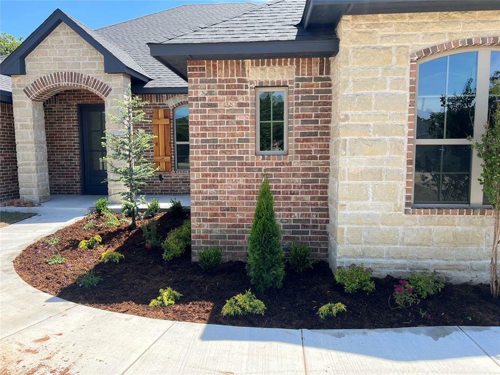 Property Photo: 8241 Buffalo Ridge OK 73007