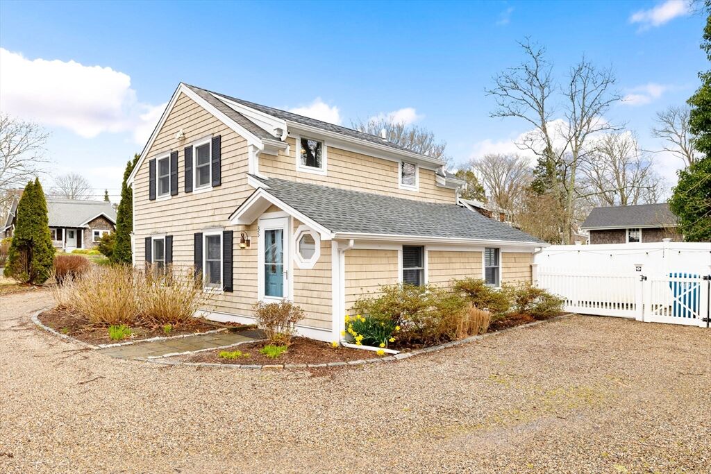 Property Photo: 39 Oakwood Ave MA 02540