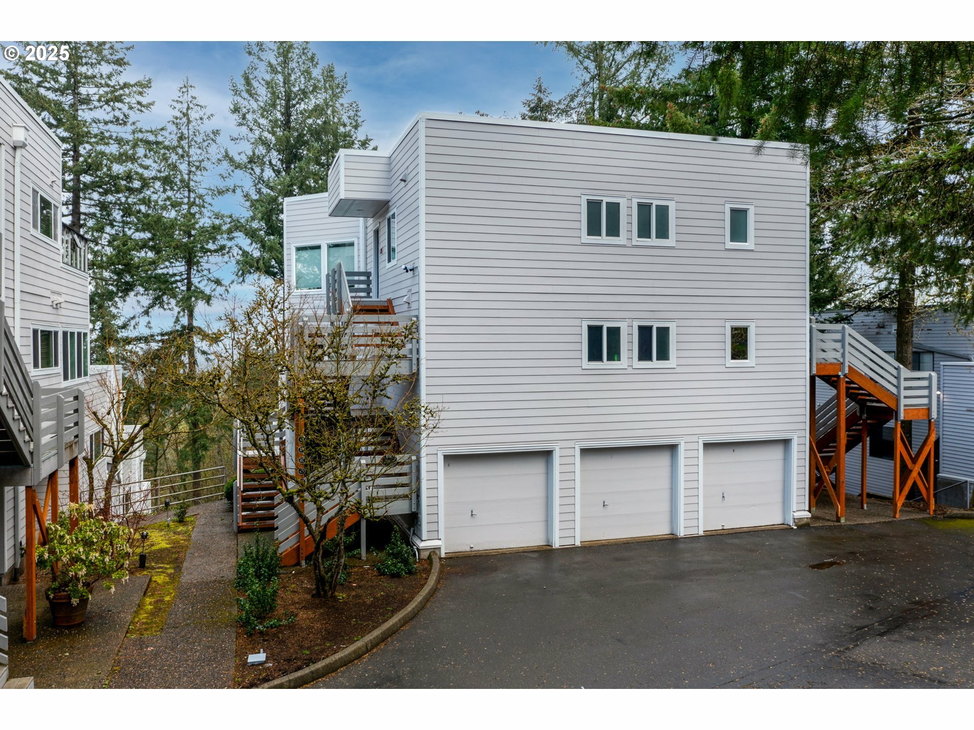 Property Photo: 48 Eagle Crest Dr 4C OR 97035