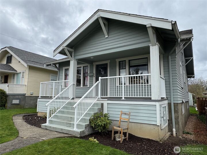 Property Photo:  1445  Iron Street  WA 98225 