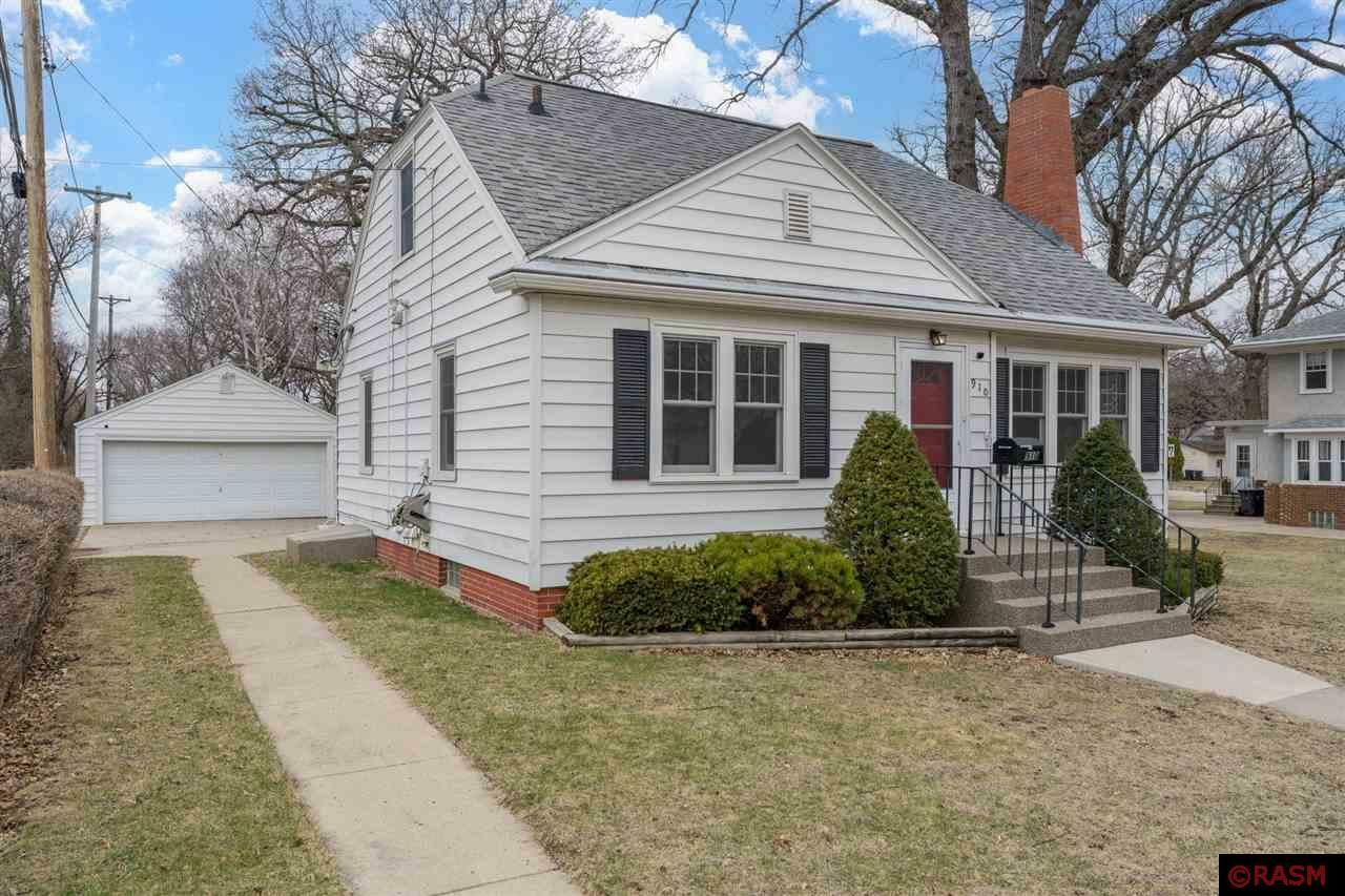Property Photo: 910 Owatonna Street MN 56001