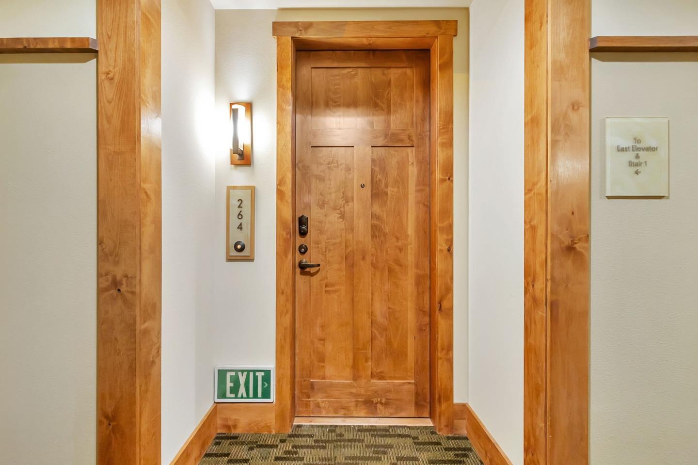 Property Photo: 2881 Meridian Avenue 264 CA 95124