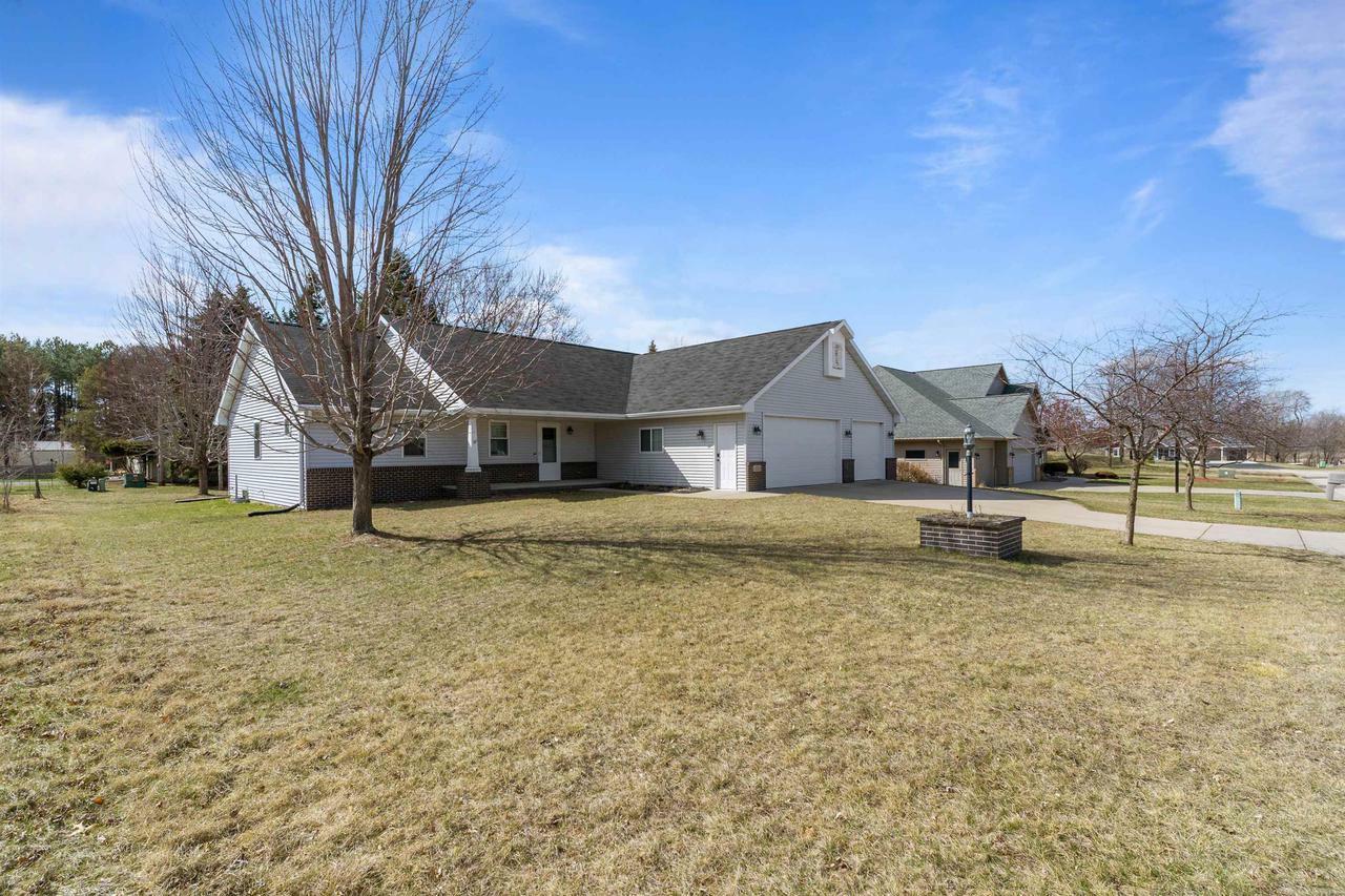 621 Voyagers Trail  Berlin WI 54923 photo