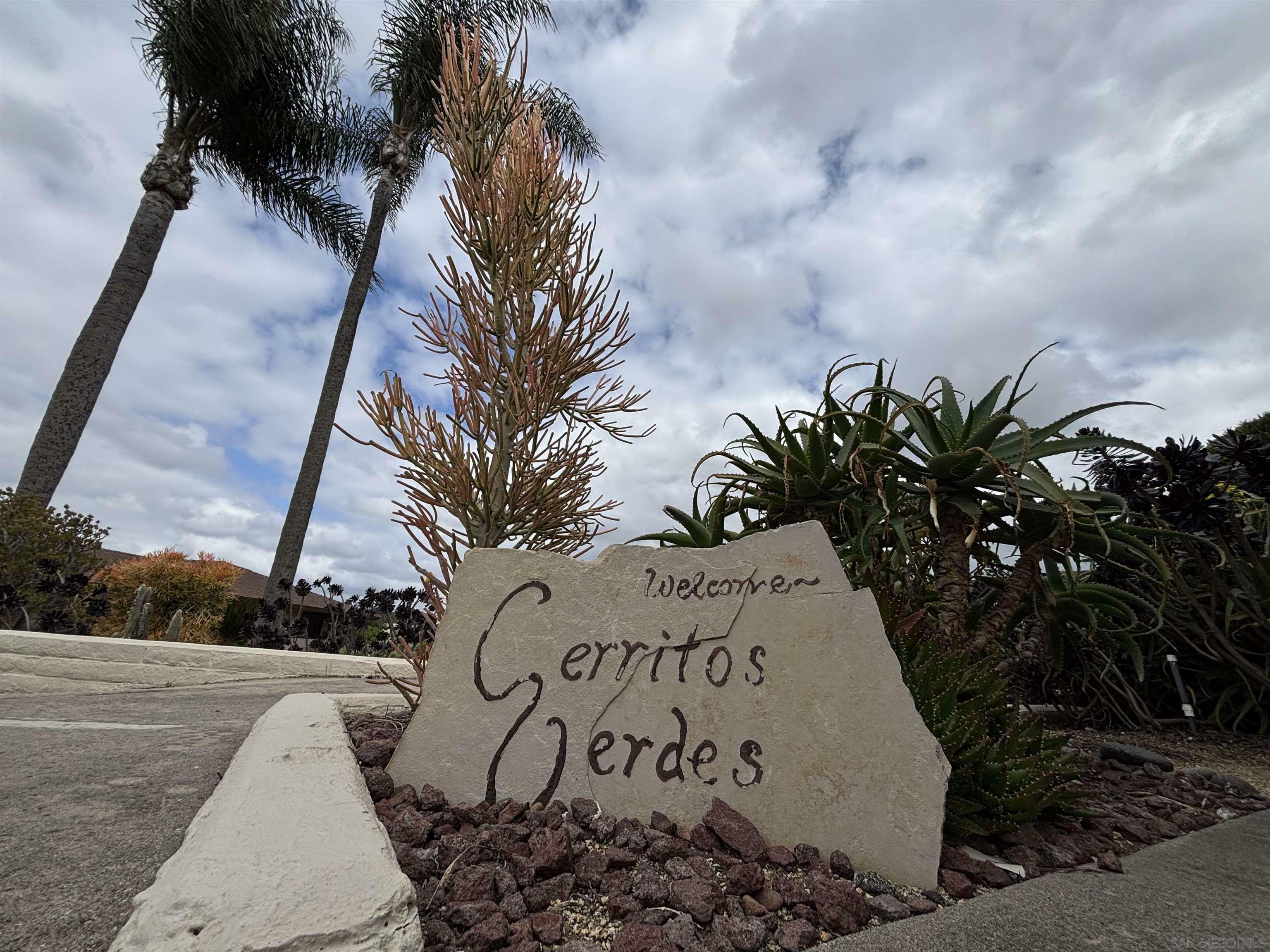 Property Photo: 2566 Los Cerritos Ln CA 92028