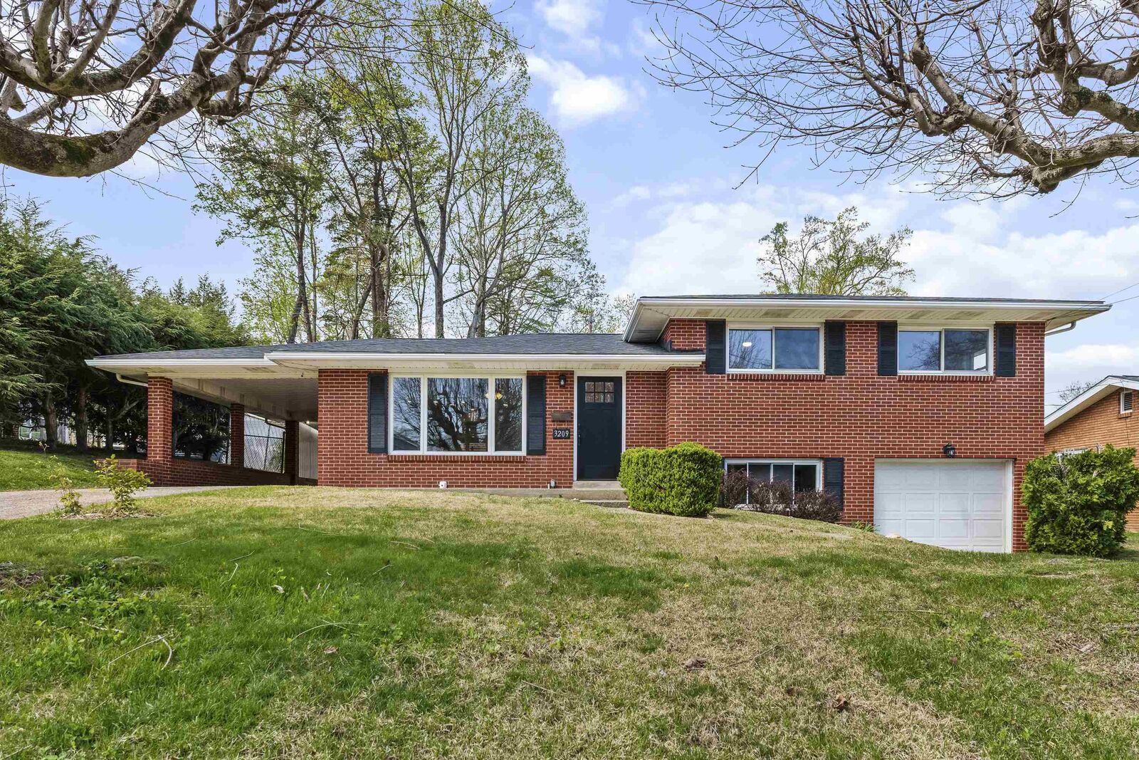 Property Photo: 3209 Floyd Street KY 41102