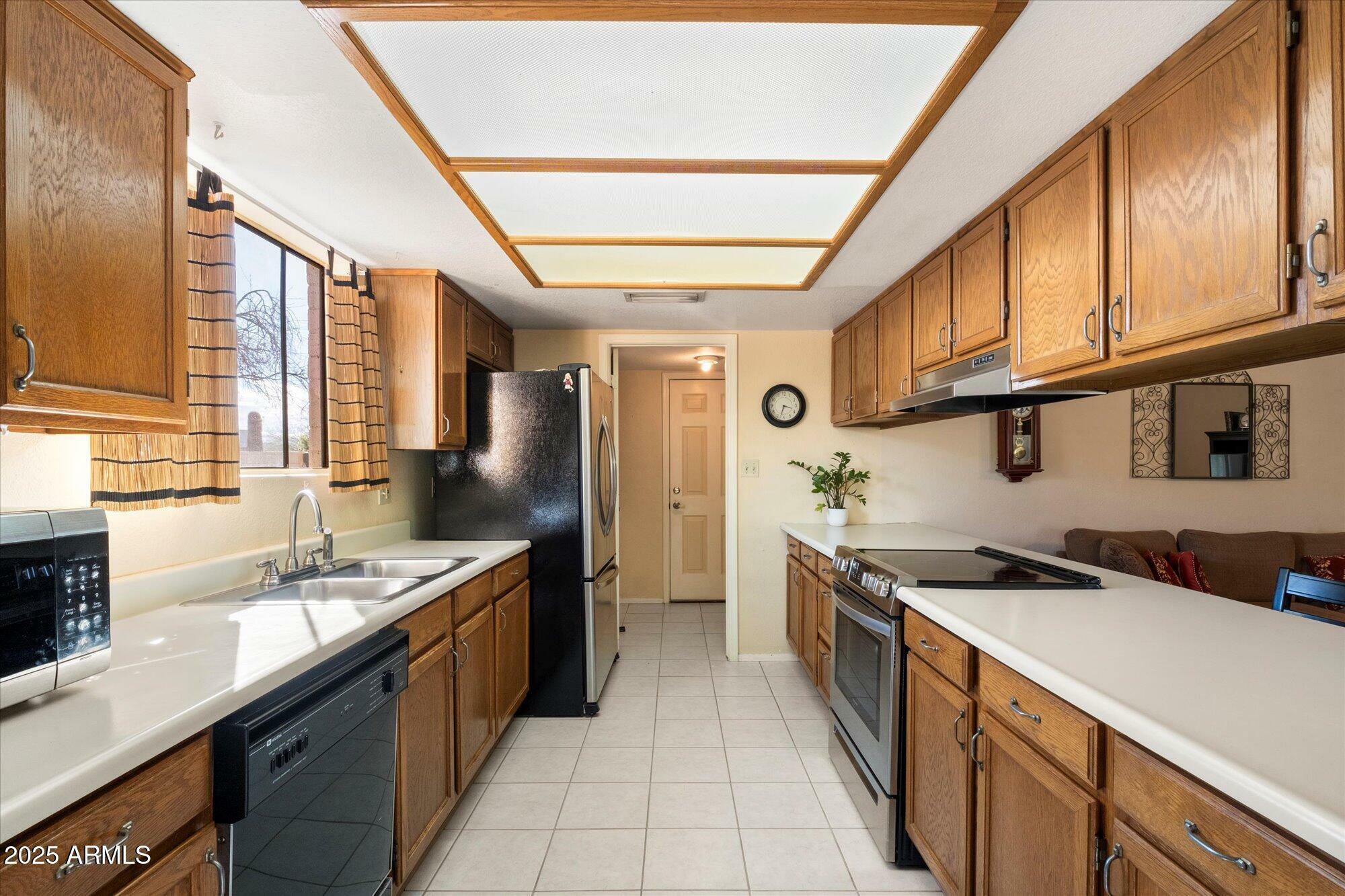 Property Photo: 22207 N 90th Avenue AZ 85383