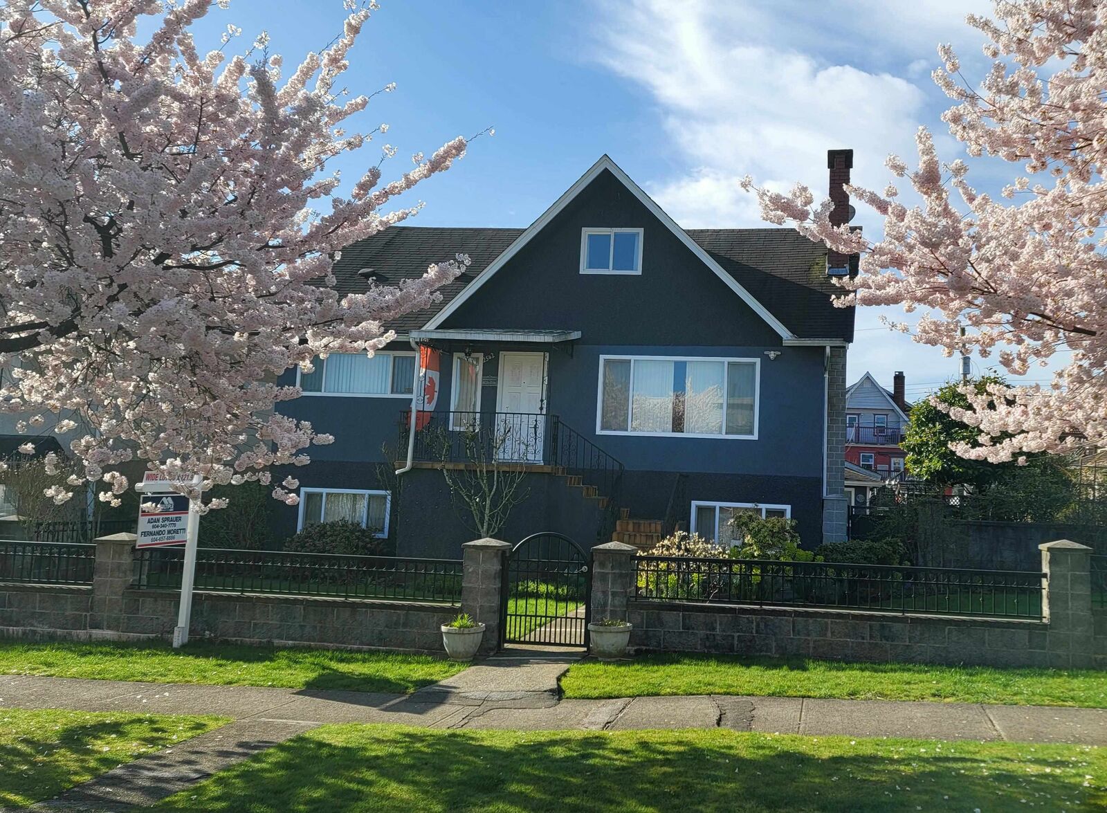 Property Photo:  2542 E 3rd Avenue  BC V5M 1G9