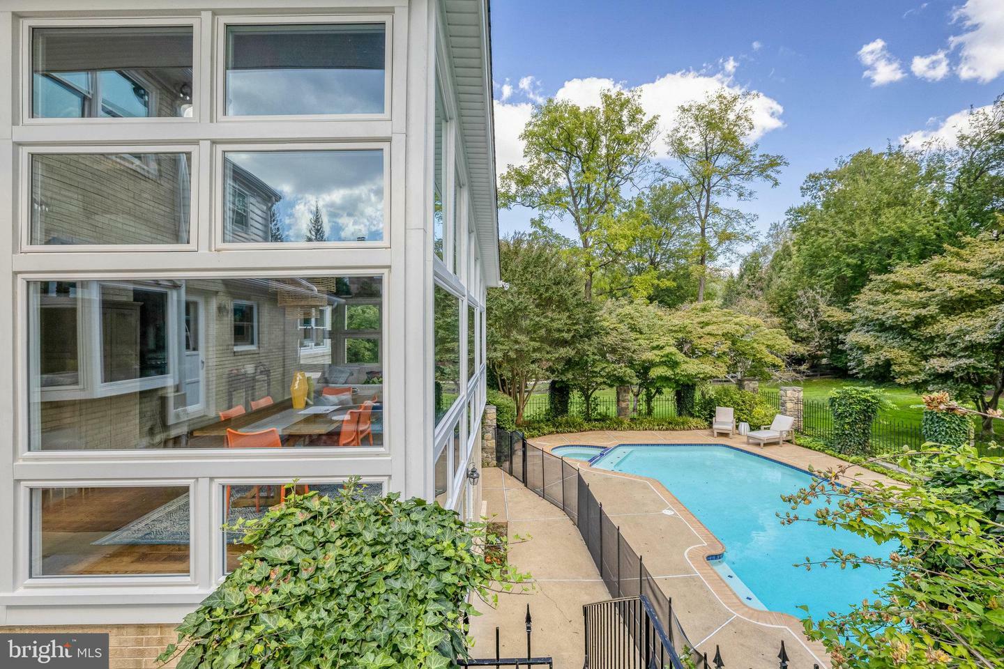 Property Photo: 1107 Savile Lane VA 22101