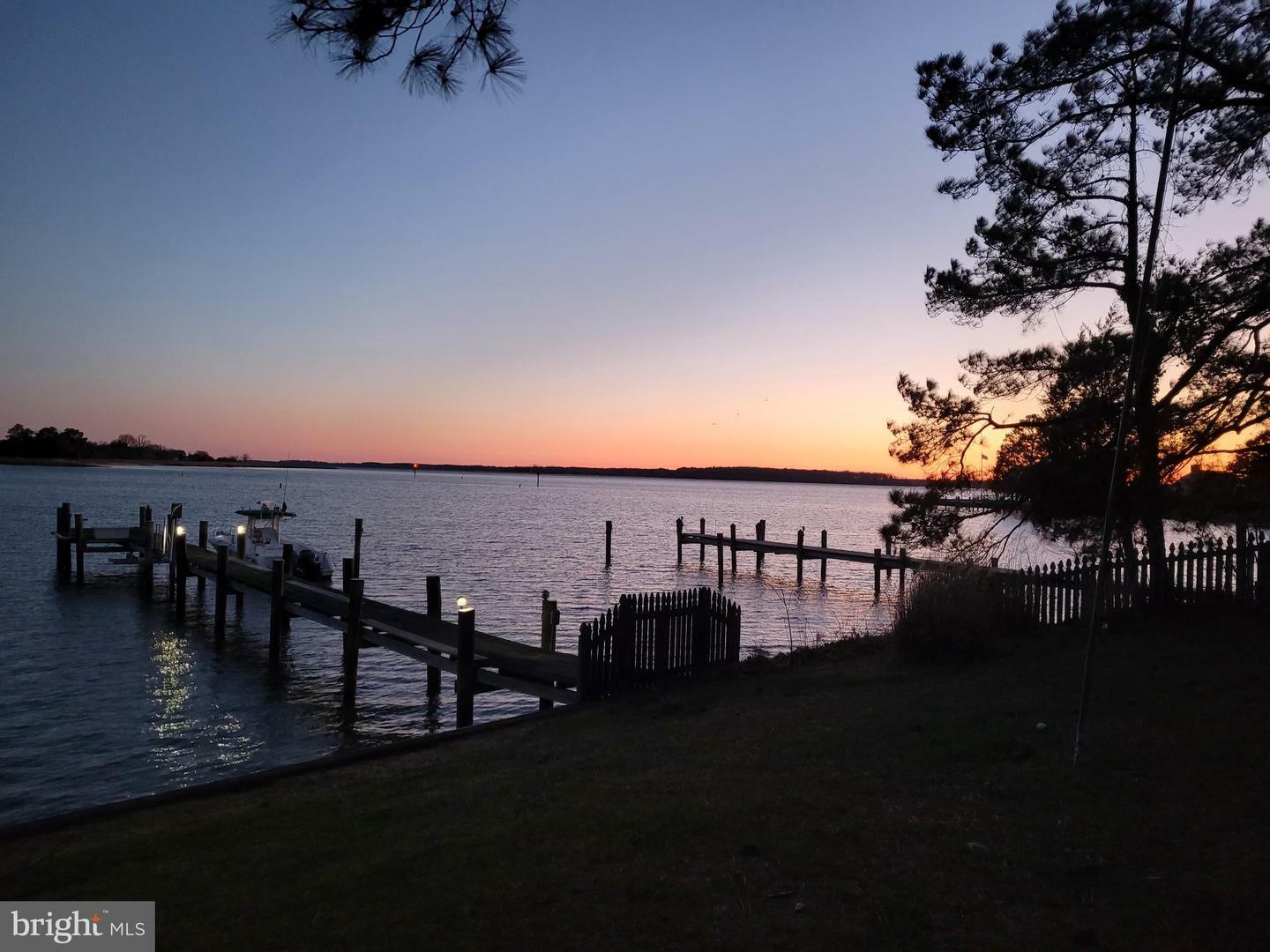 Property Photo: 103 N Harbor Road MD 21663