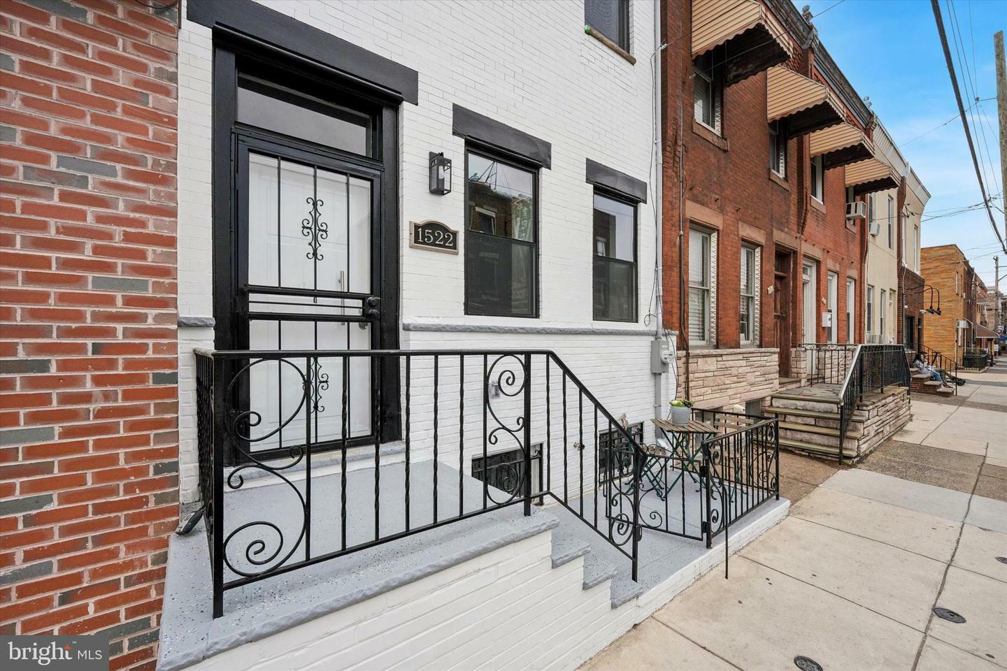 Property Photo: 1522 S 8th Street PA 19147